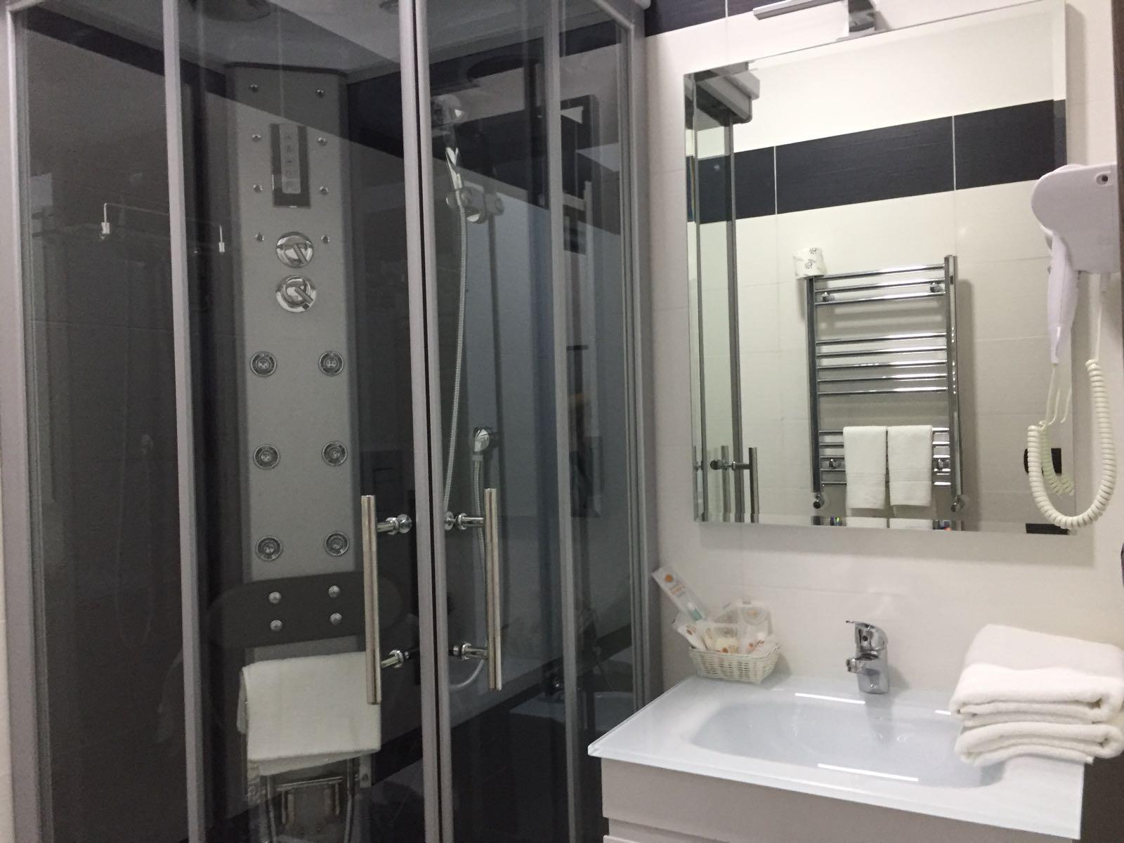 Mb95 - Mezzocannone Luxurious Bed&Breakfast Napoli Bagian luar foto
