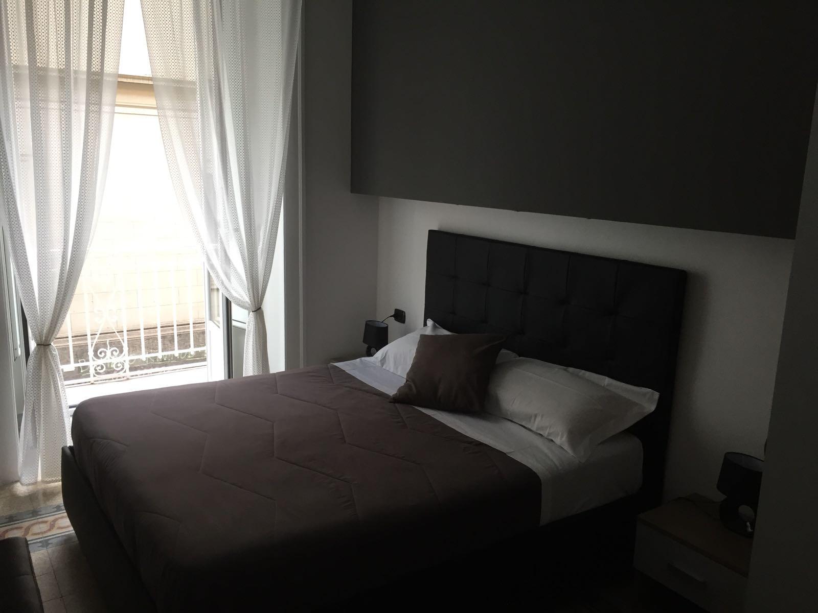 Mb95 - Mezzocannone Luxurious Bed&Breakfast Napoli Bagian luar foto