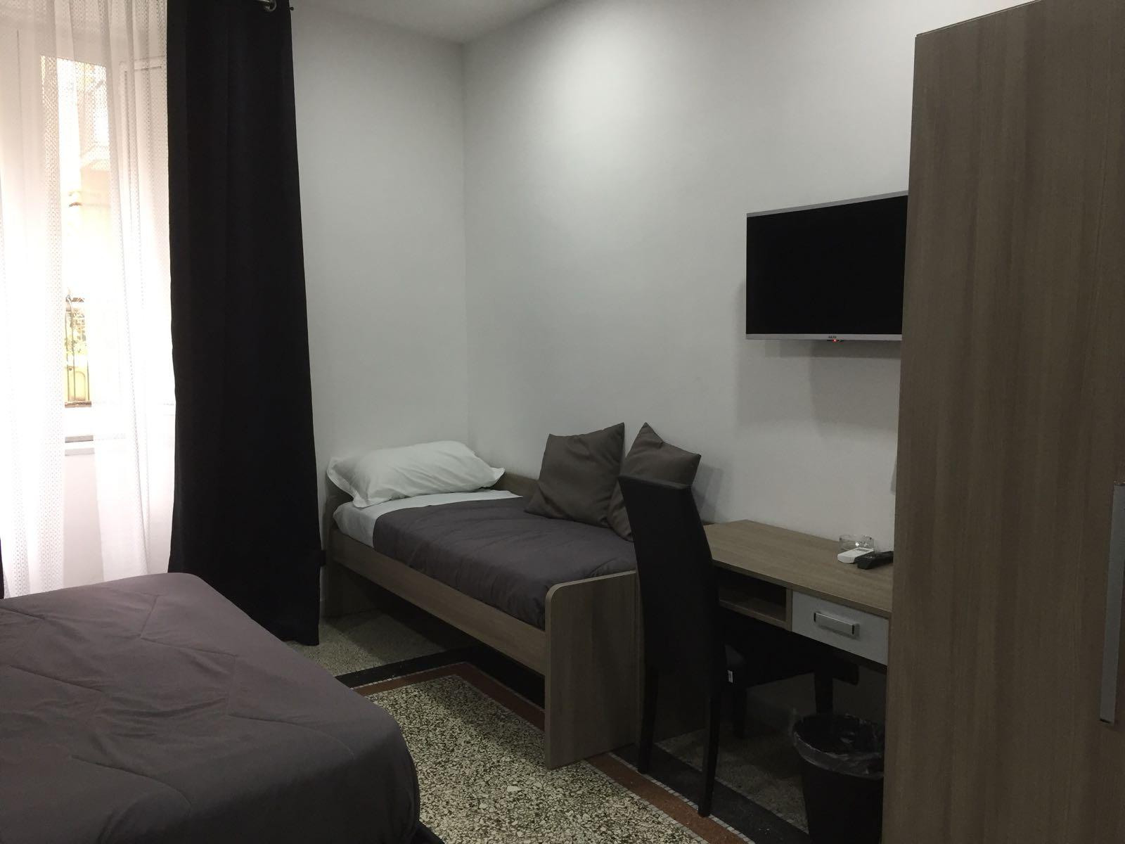 Mb95 - Mezzocannone Luxurious Bed&Breakfast Napoli Bagian luar foto