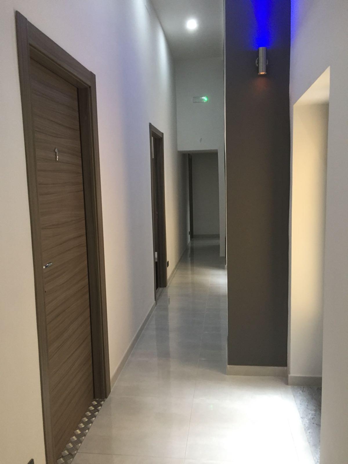 Mb95 - Mezzocannone Luxurious Bed&Breakfast Napoli Bagian luar foto