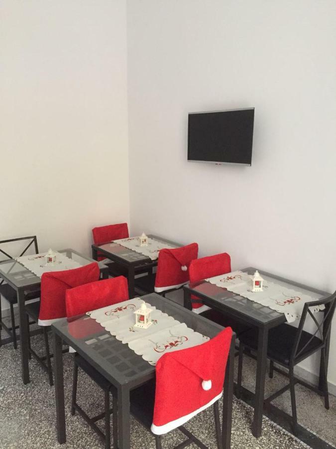 Mb95 - Mezzocannone Luxurious Bed&Breakfast Napoli Bagian luar foto